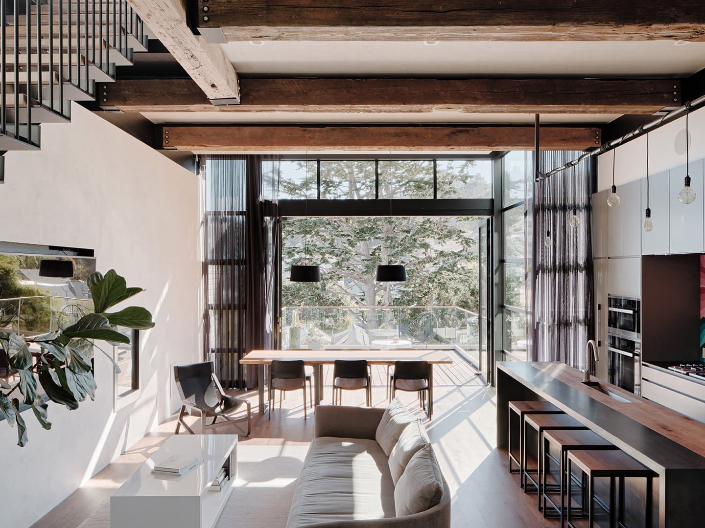 Двуликий особняк в Сан-Франциско: классика и модернизм — проект Siol Studios и Levy Art and Architecture