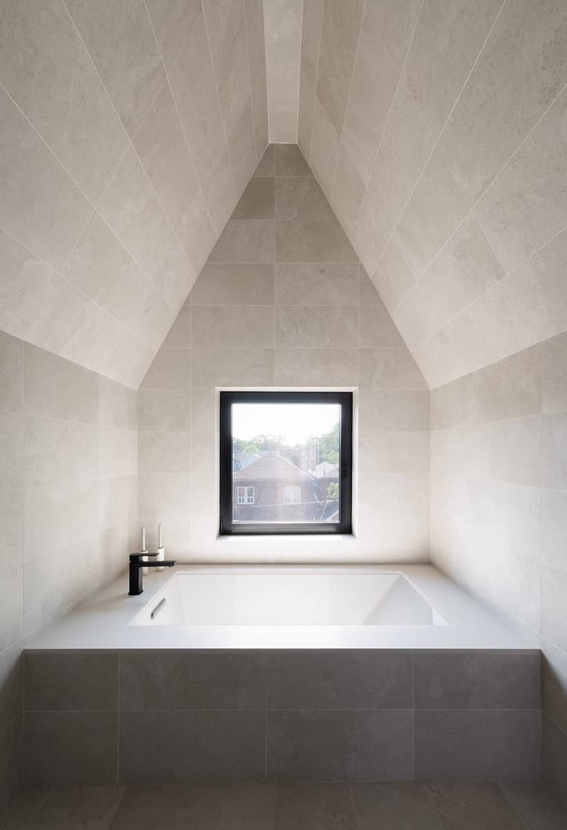 Узкий дом с длинной системой хранения в Торонто — проект StudioAC