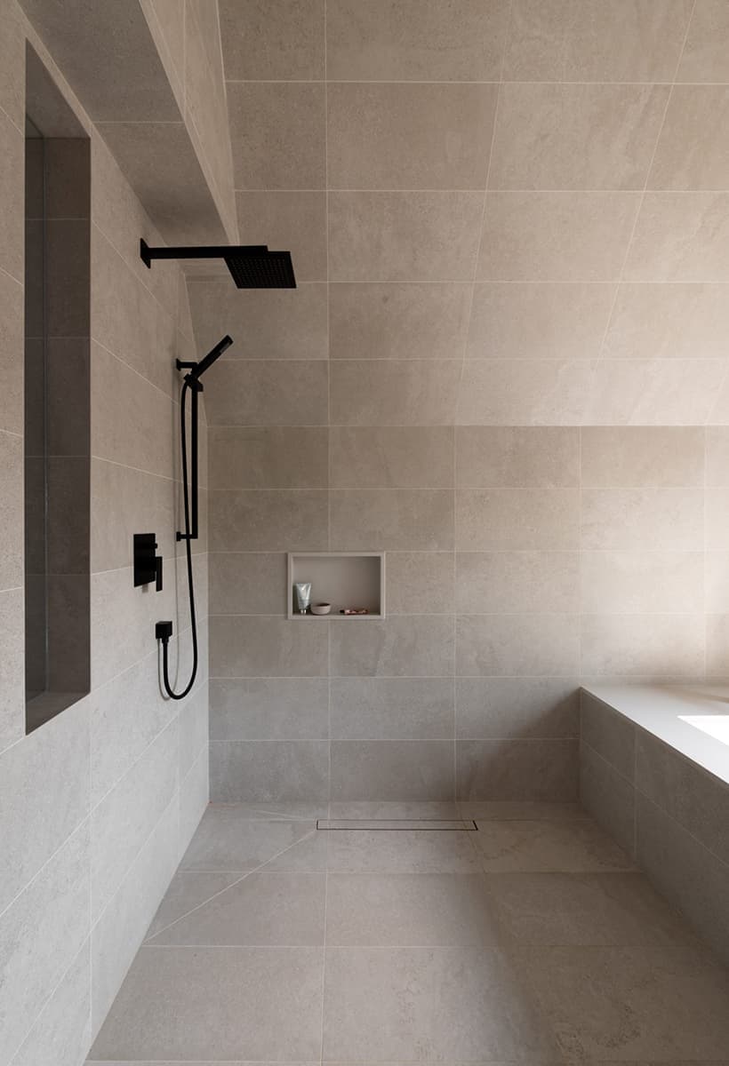 Узкий дом с длинной системой хранения в Торонто — проект StudioAC