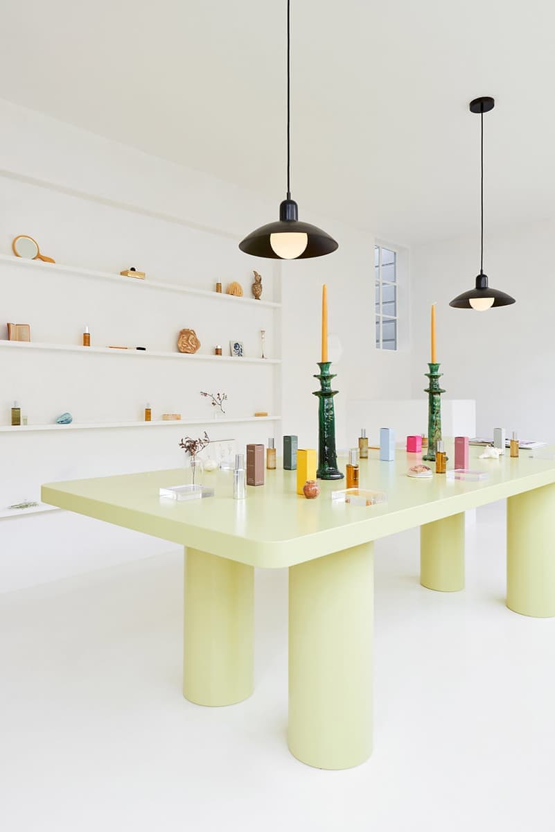 Свежее видение монастыря в интерьере калифорнийского спа-салона — проект Jacqueline Sullivan