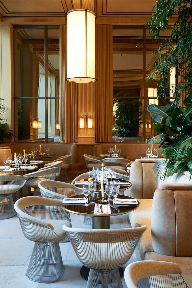 Парижский ресторан Girafe