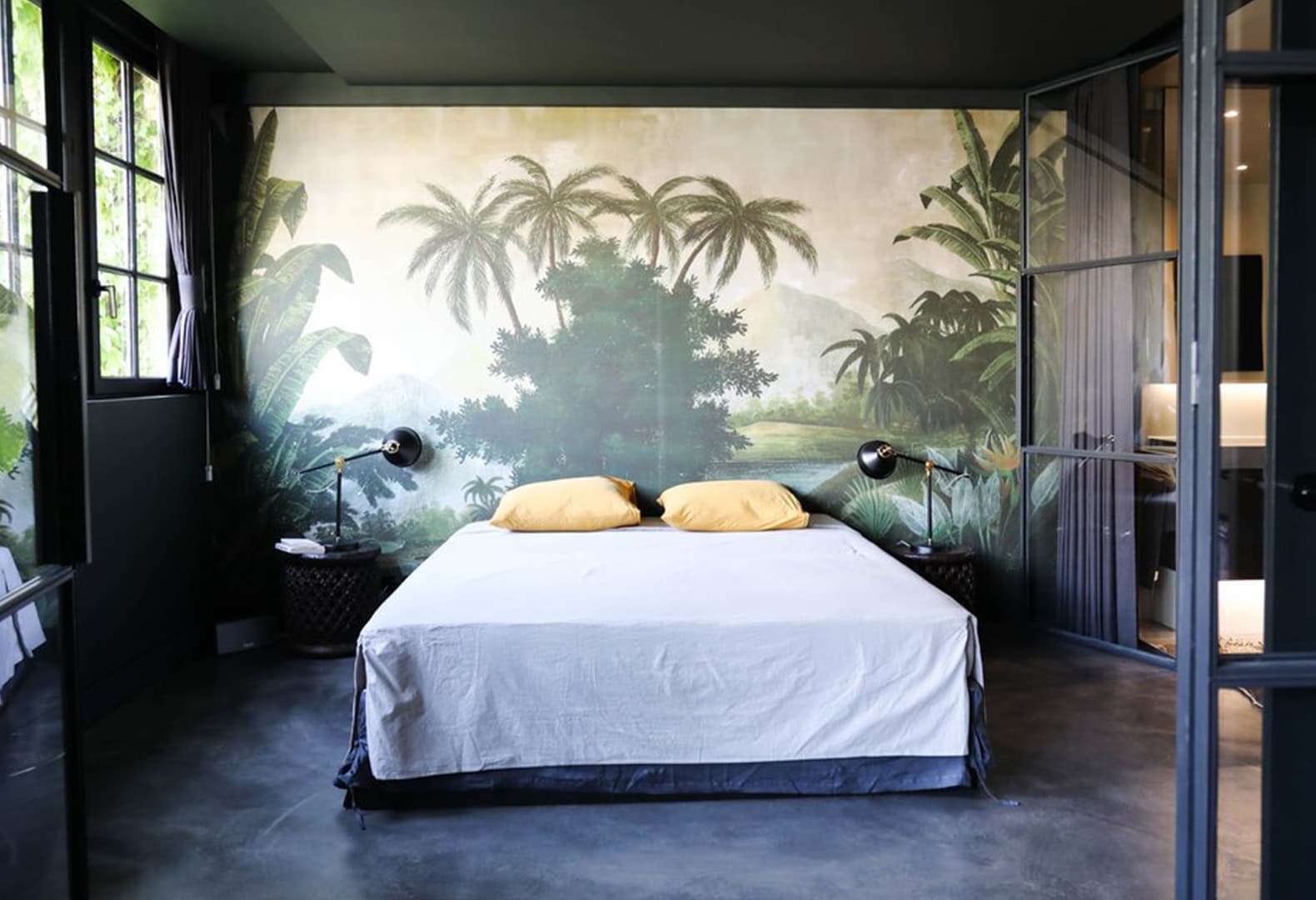 Тропическая квартира в Париже (2017)