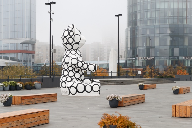 В Екатеринбурге появилась скульптура Андрея Бартенева