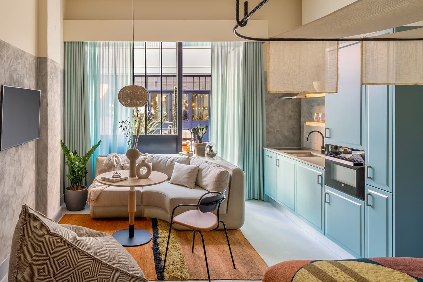 Зрелищный калифорнийский мираж в Лондоне – проект Holloway Li