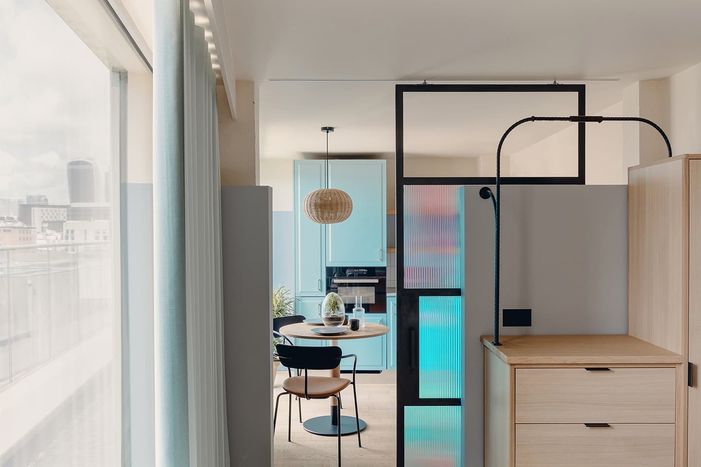 Зрелищный калифорнийский мираж в Лондоне – проект Holloway Li