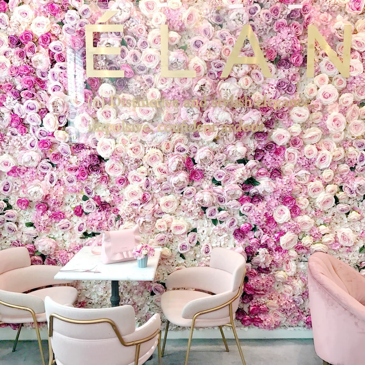 Волшебный розарий Elan Café (Челси, Лондон)