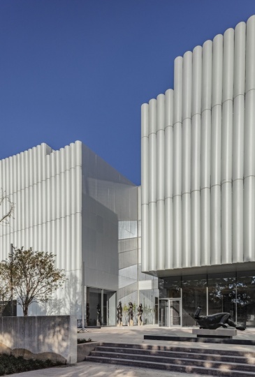 Steven Holl Architects завершили строительство художественного музея в Хьюстоне