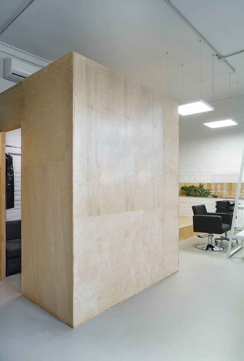 Лаконичная геометрия в салоне красоты в Екатеринбурге – проект Ирины Потаповой и Дмитрия Ханина