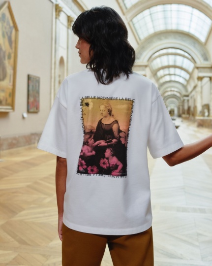 Uniqlo x Лувр: выпустят коллекцию футболок и свитшотов