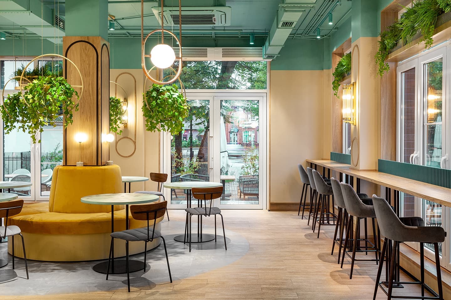 Яркое кафе в Зеленоградске — проект Shiba Design Bureau