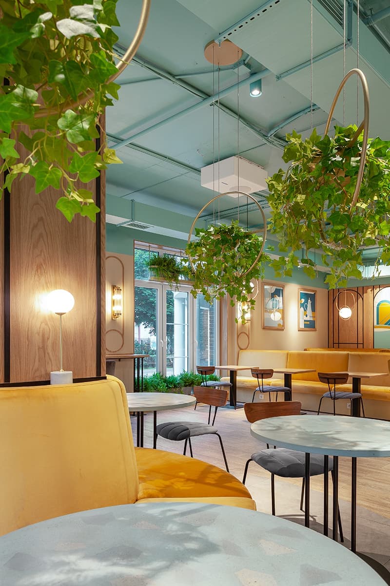 Яркое кафе в Зеленоградске — проект Shiba Design Bureau