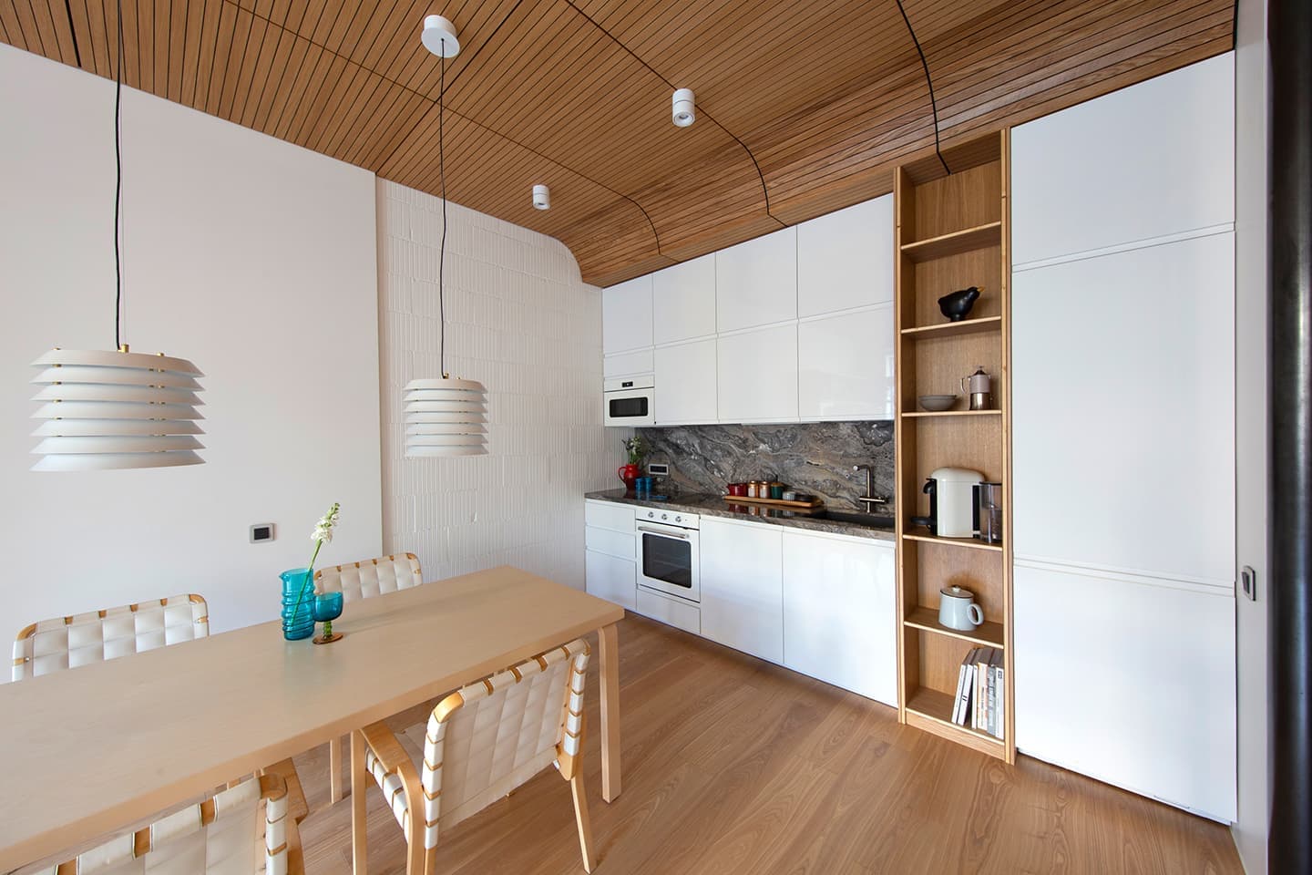 Московская квартира с интерьером каюты первого класса — проект MOBA