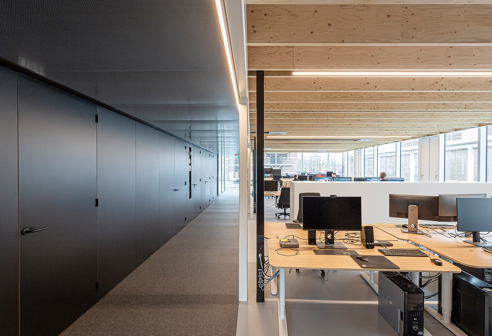 Циркулярный сборно-разборный офис cepezed. Фото: Lucas van der Wee