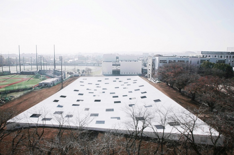 Дзюнья Исигами завершает строительство крытой площади для Технологического института Канагава