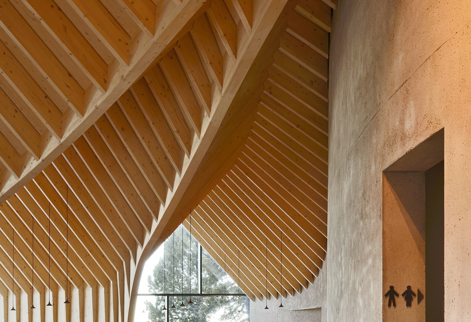 OBERHOLZ MOUNTAIN HUT. Фото: Oskar Da Riz, Jens Rüßmann