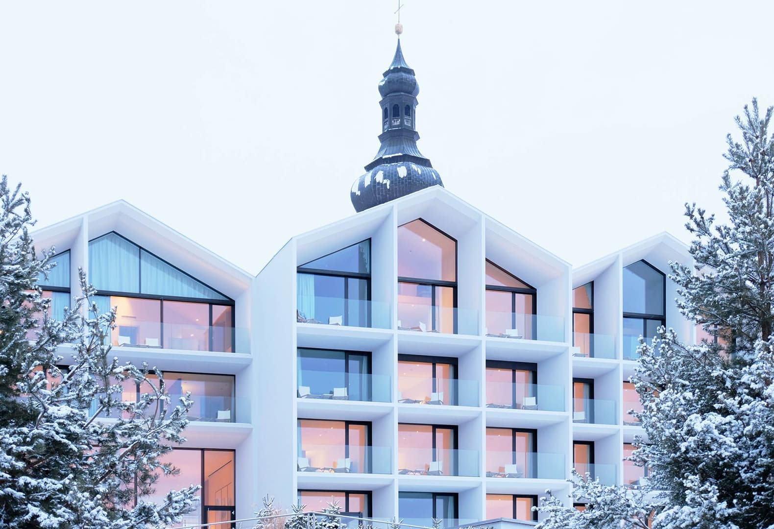 HOTEL SCHGAGULER. Фото: Oskar Da Riz, Martin Schgaguler