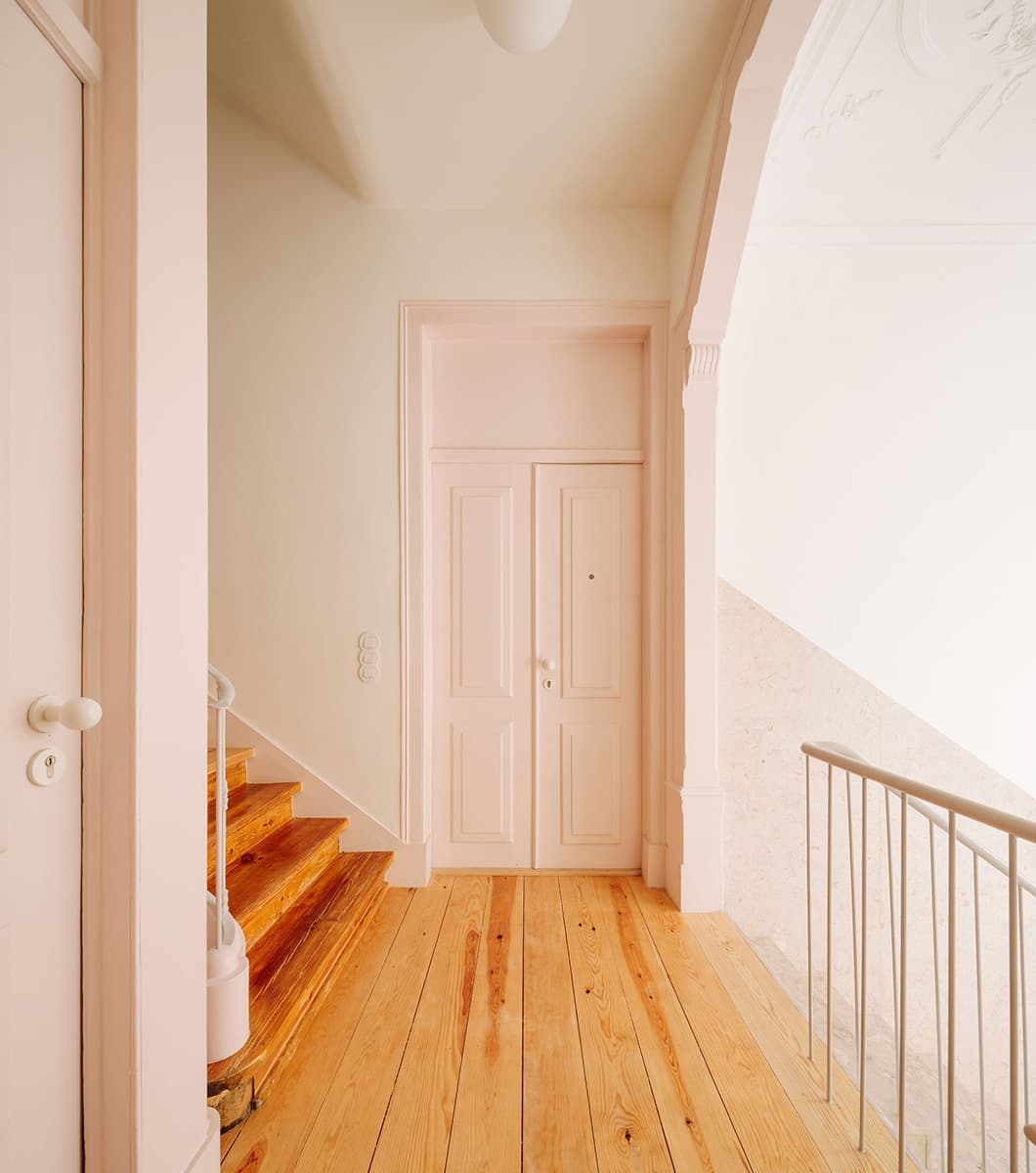 Реставрация десятиквартирного дома в Лиссабоне – проект rar.studio