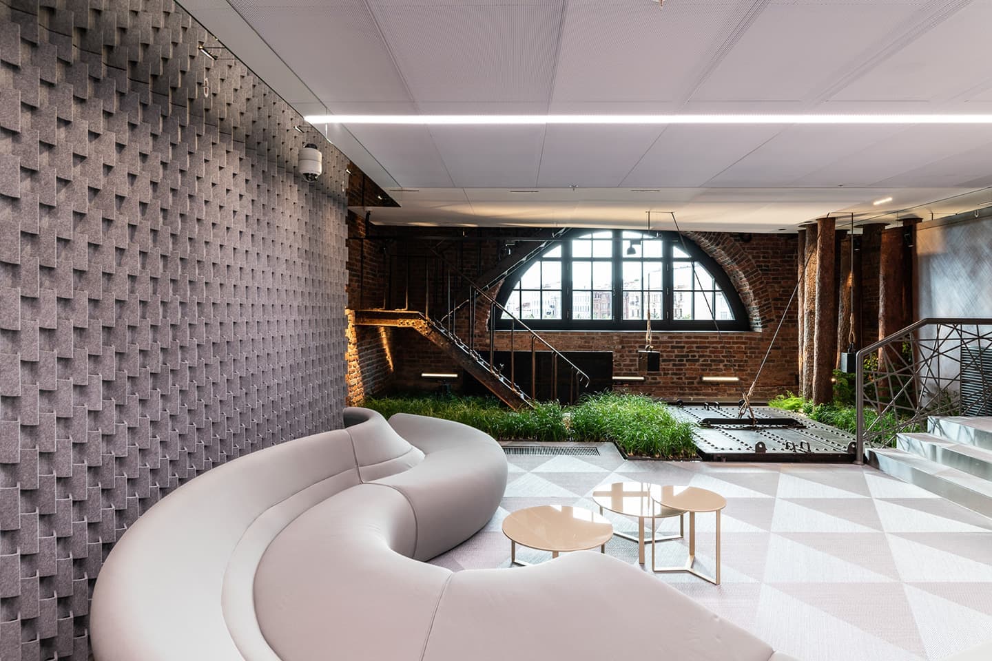 IT-центр нефтяной компании в здании бывшего склада – проект VOX Architects