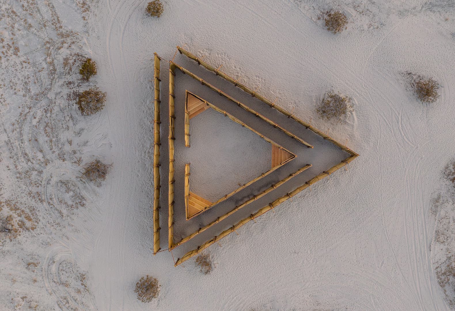 Desert X 2021. Eduardo Sarabia, The Passenger