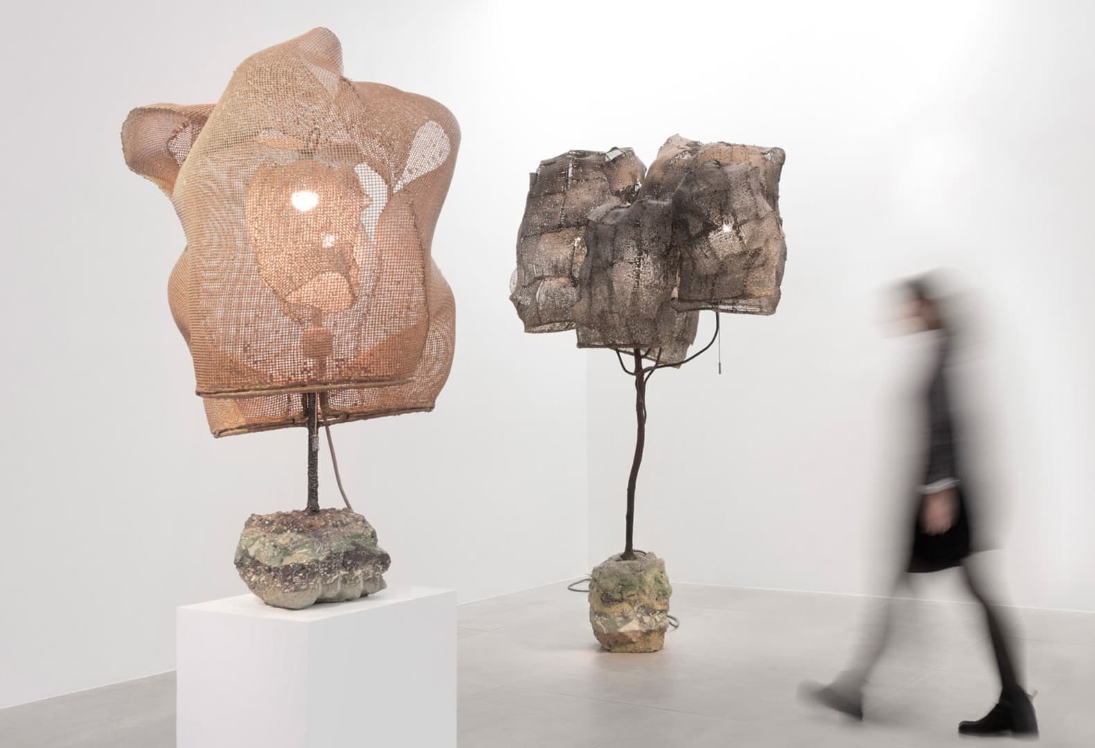 Коммуникативные объекты Начо Карбонеля. Light Mesh, 2015-2019