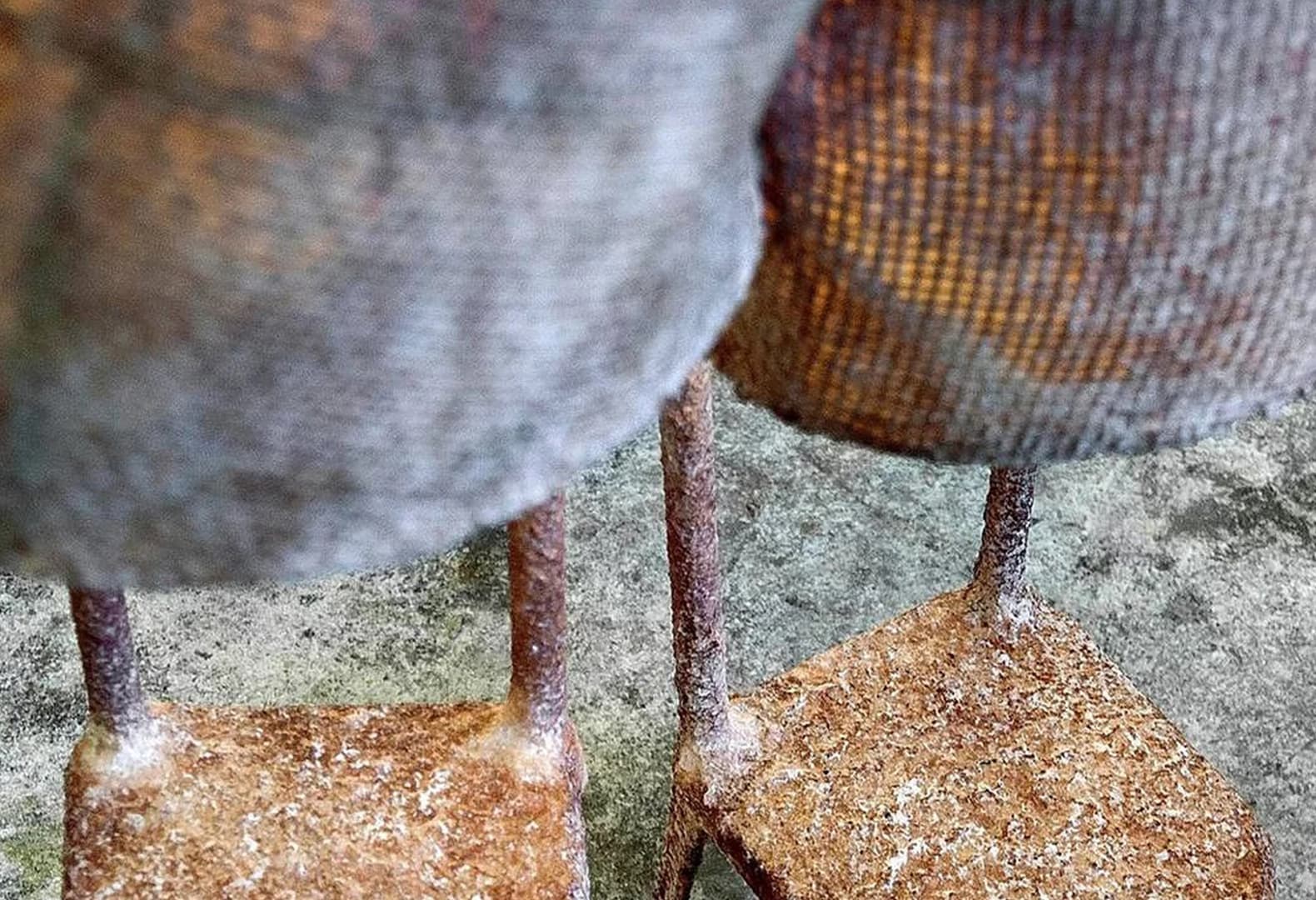 Коммуникативные объекты Начо Карбонеля. Twins, 2014