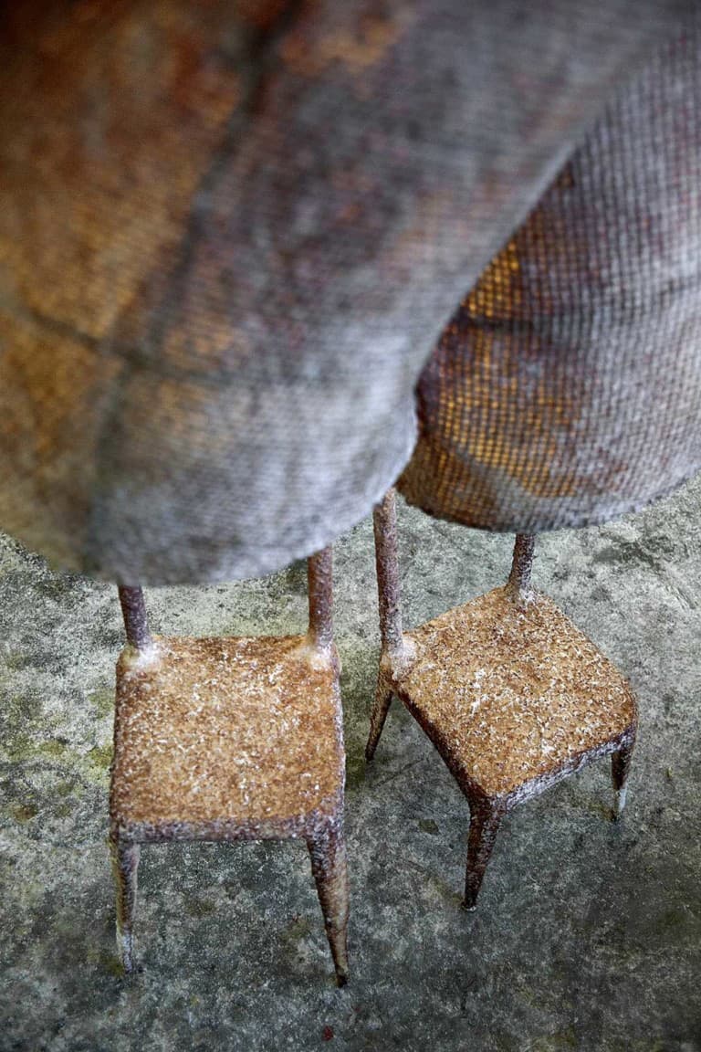 Коммуникативные объекты Начо Карбонеля. Twins, 2014