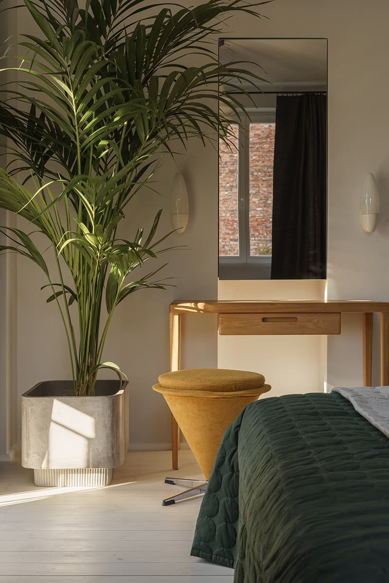 Квартира в Варшаве с дизайнерскими деталями пражского метро – проект студии Loft Kolasiński