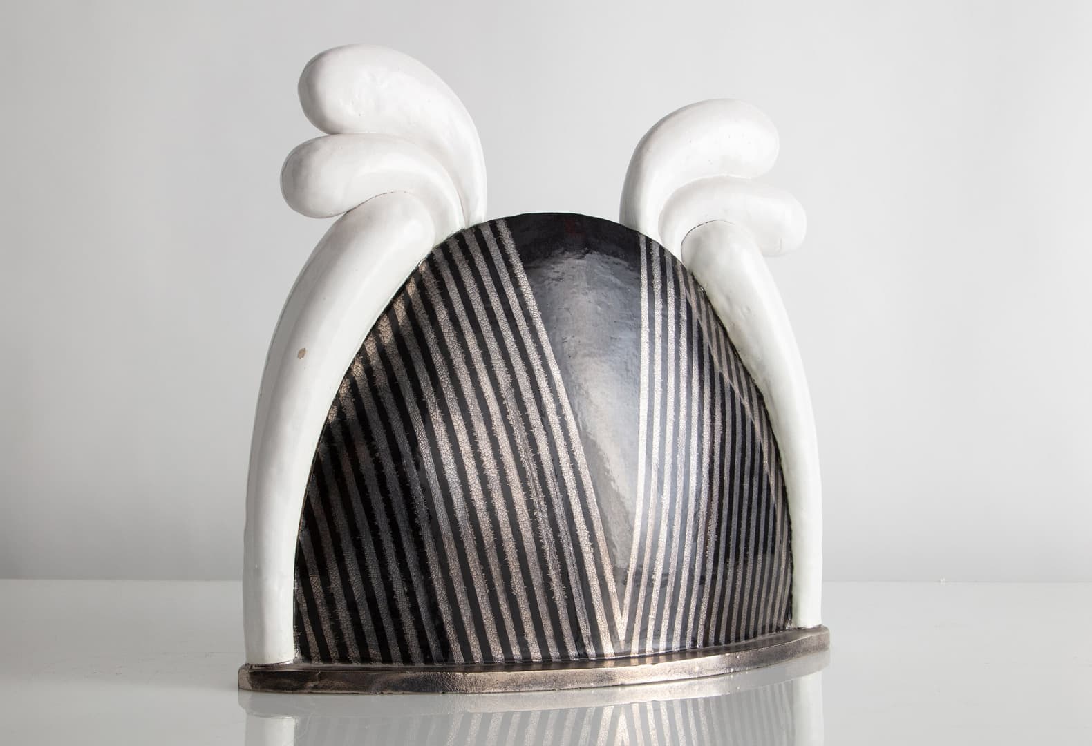 Deco Dream Pot, Ховард Коттлер, США, 1970. Фото: Joe Kramm