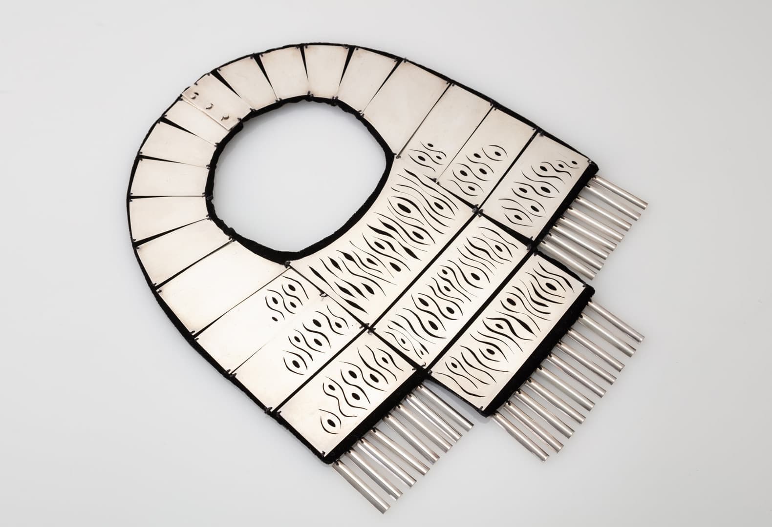 Пектораль Inca, Арлин Фиш, США, 1964. Фото: Joe Kramm