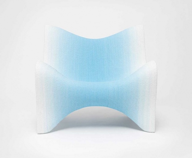 Филипп Адуатц создал напечатанные на 3D-принтере кресла и вазы из бетона