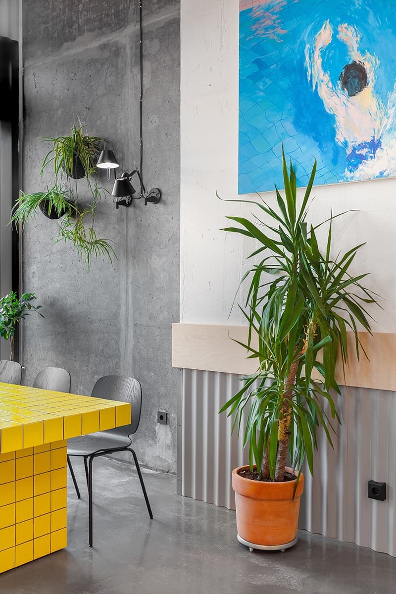 Кофейня с завтраками и ярким интерьером – проект Room Design Buro