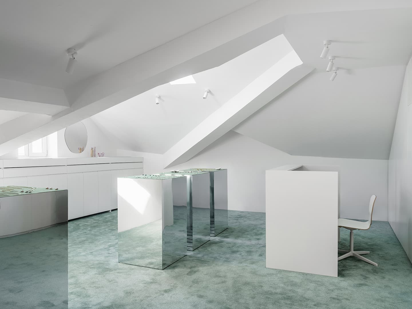 Шоурум ювелирных украшений – проект архитектора Елены Локастовой