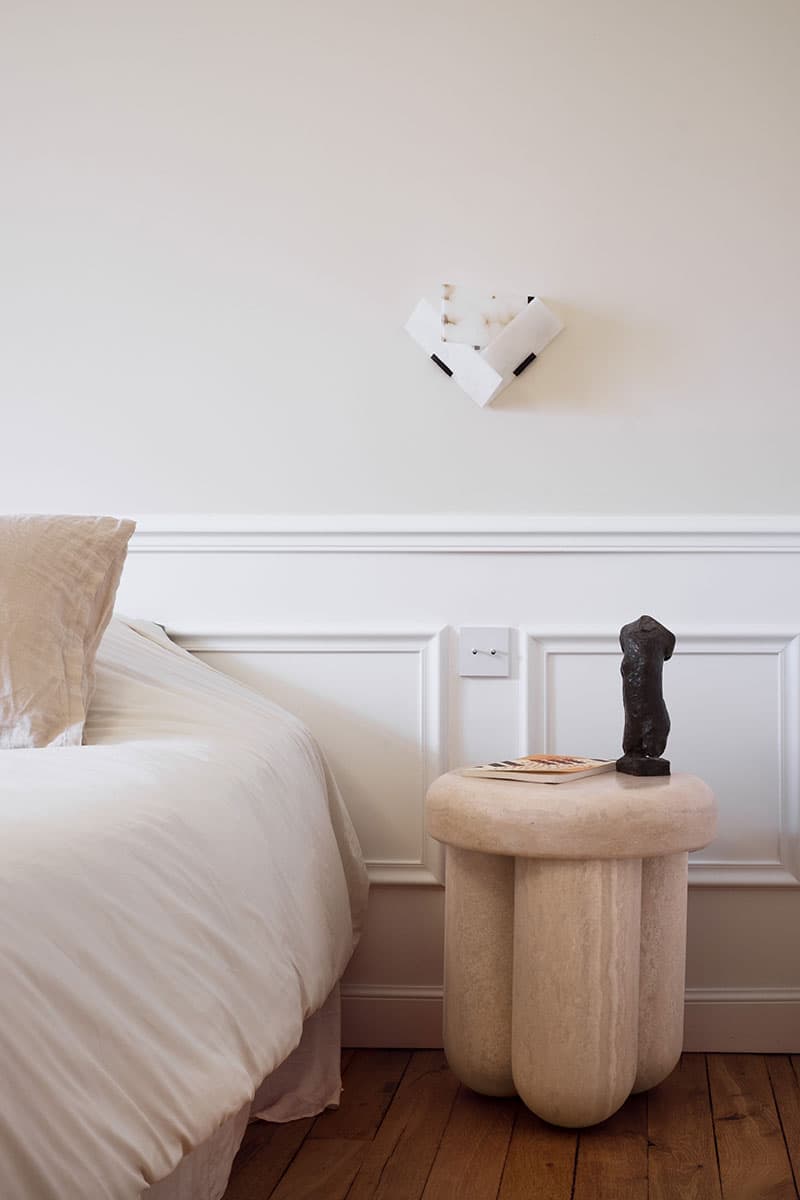 Монохромная квартира в Париже – проект студии Martin Massé