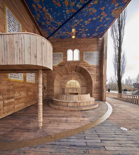 Manuel Herz Architects построили синагогу по образу книги