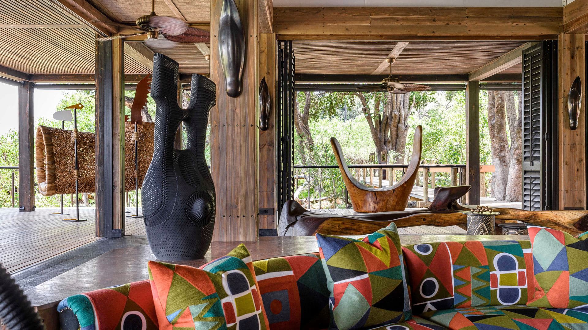 Xigera Safari Lodge: живая галерея африканского искусства и дизайна