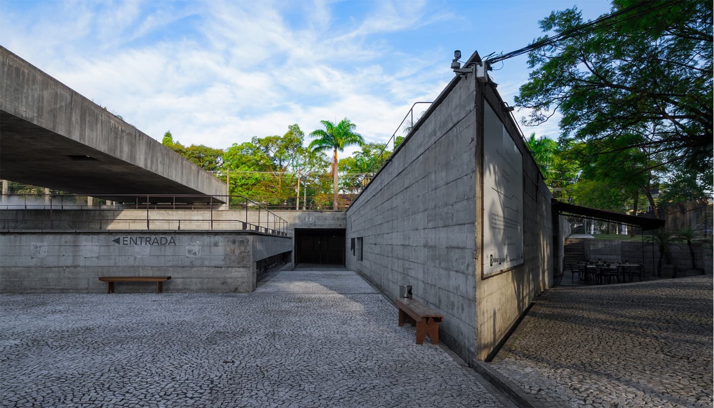 Бразильский музей скульптуры в Сан-Паулу (1988). Пауло Мендес да Роша. Фото: Paul Clemence, FLAGRANTE