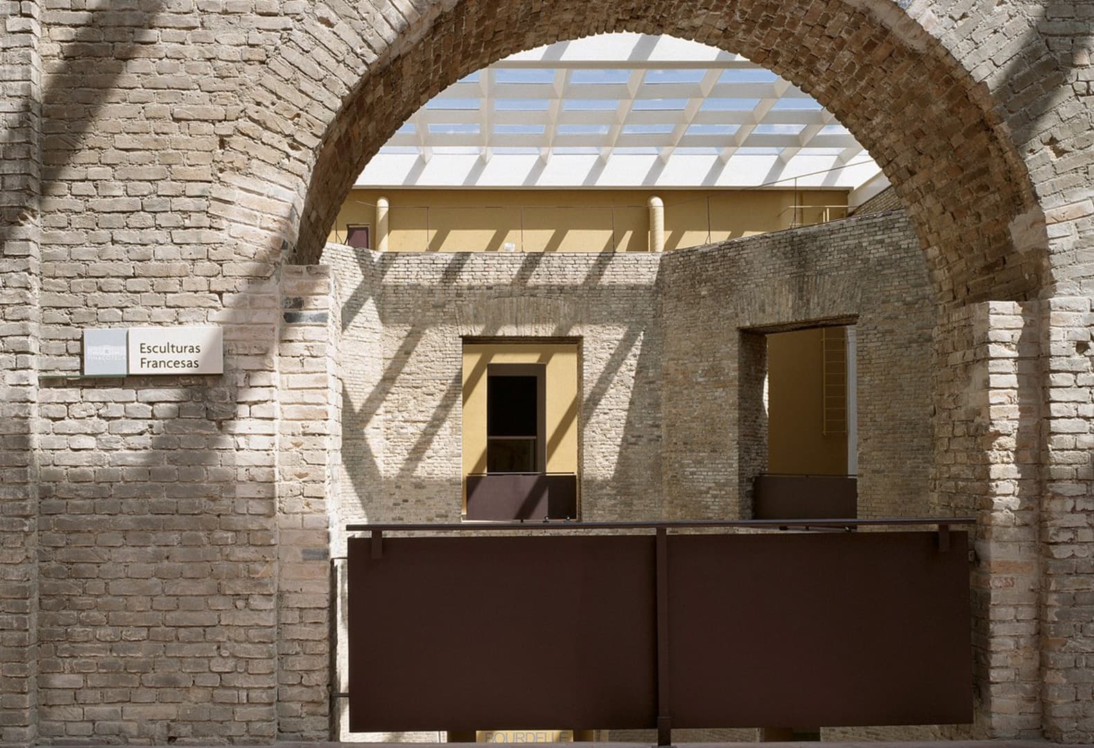 Пинакотека штата Сан-Паулу (1998). Пауло Мендес да Роша. Фото: Nelson Kon