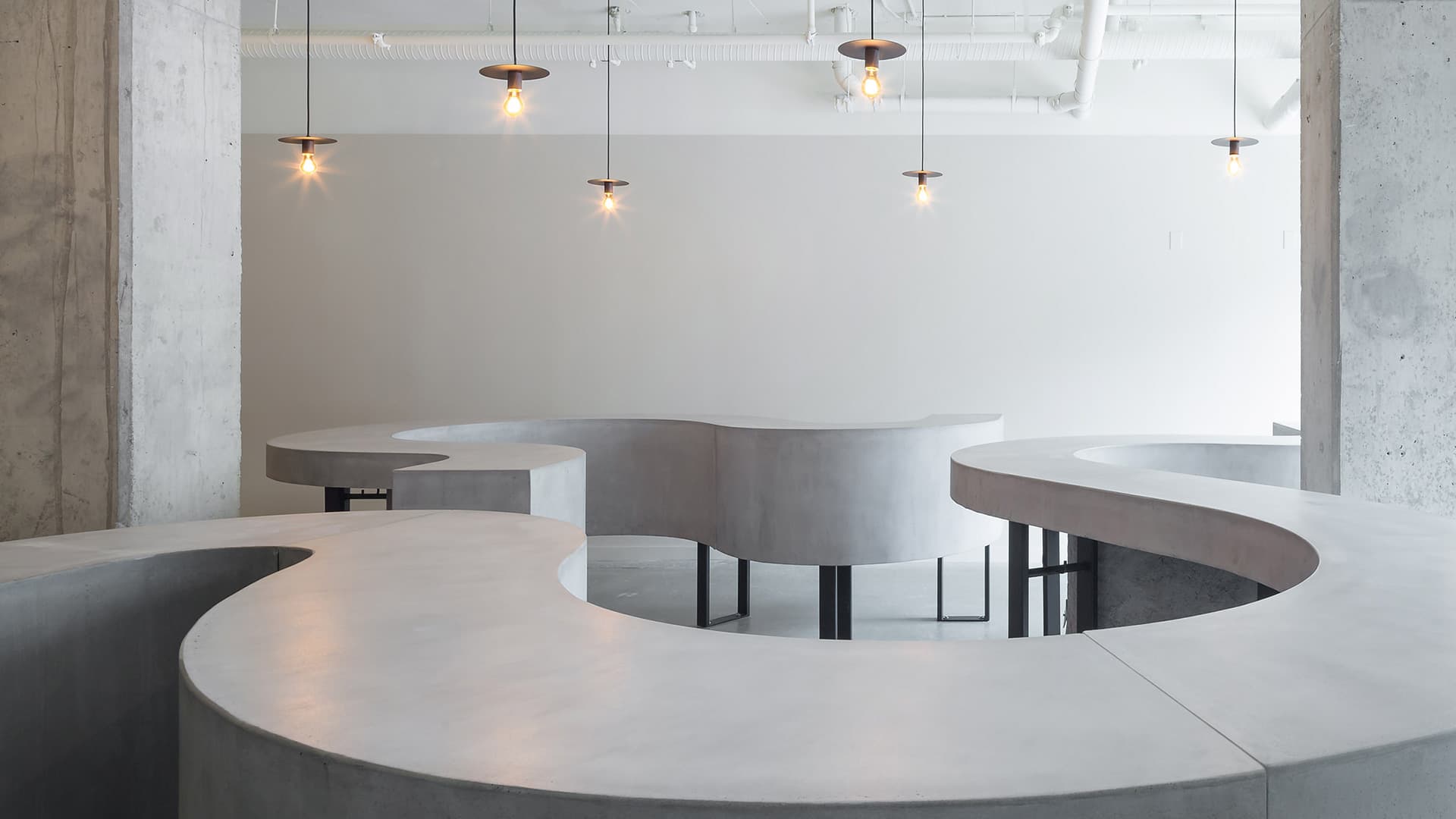 Устричный ресторан из бетона – проект студии Batay-Csorba Architects