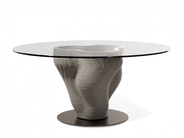 Революция Roche Bobois: новый стол Corail с напечатанным на 3D-принтере бетонным основанием