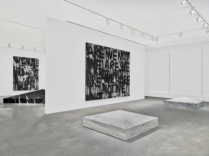 Выставка Дэвида Аджайе и Адама Пендлтона открылась в Гонконге