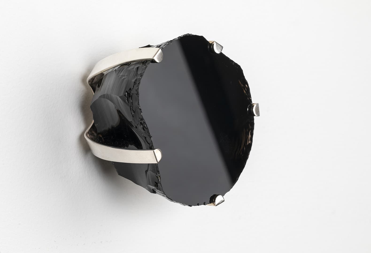 Obsidian Mirror. Front