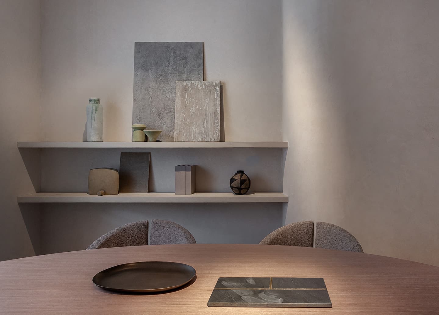 Офис продаж в особняке начала XX века – проект студии Nowadays