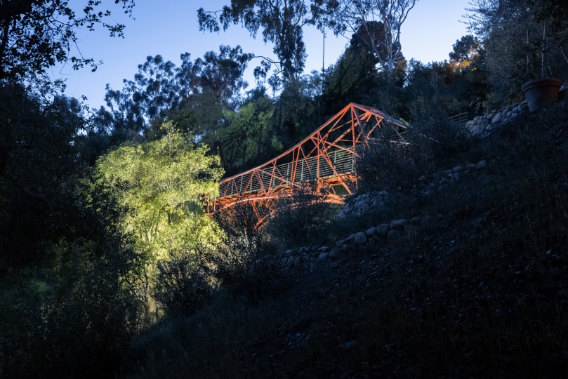 Студенты Архитектурной школы Университета Южной Калифорнии построили мост с помощью робототехники