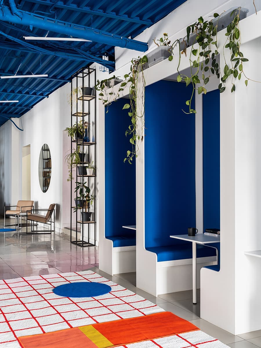 Офис в здании конца XIX века – проект студии ArchBlack