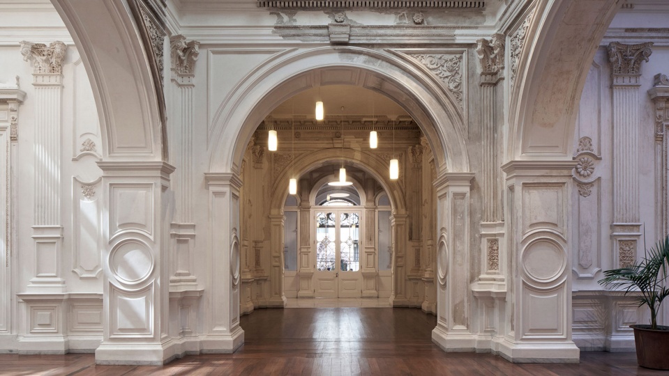 Исторический дворец Паласио Перейра в Сантьяго превратился в Министерство культуры Чили