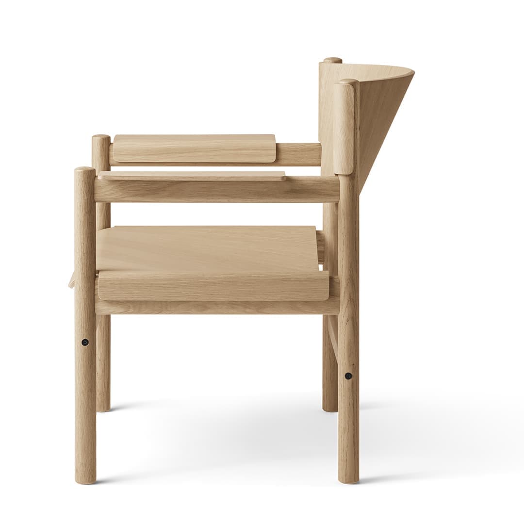 Sling Lounge Chair. TAKT