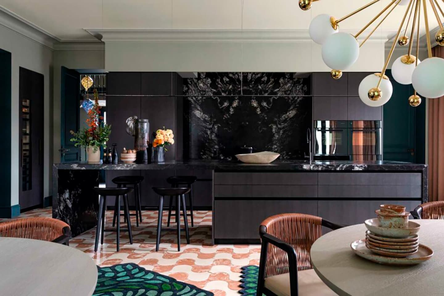 Яркий интерьер в особняке XIX века – проект дизайнера Мари-Лиз Фери