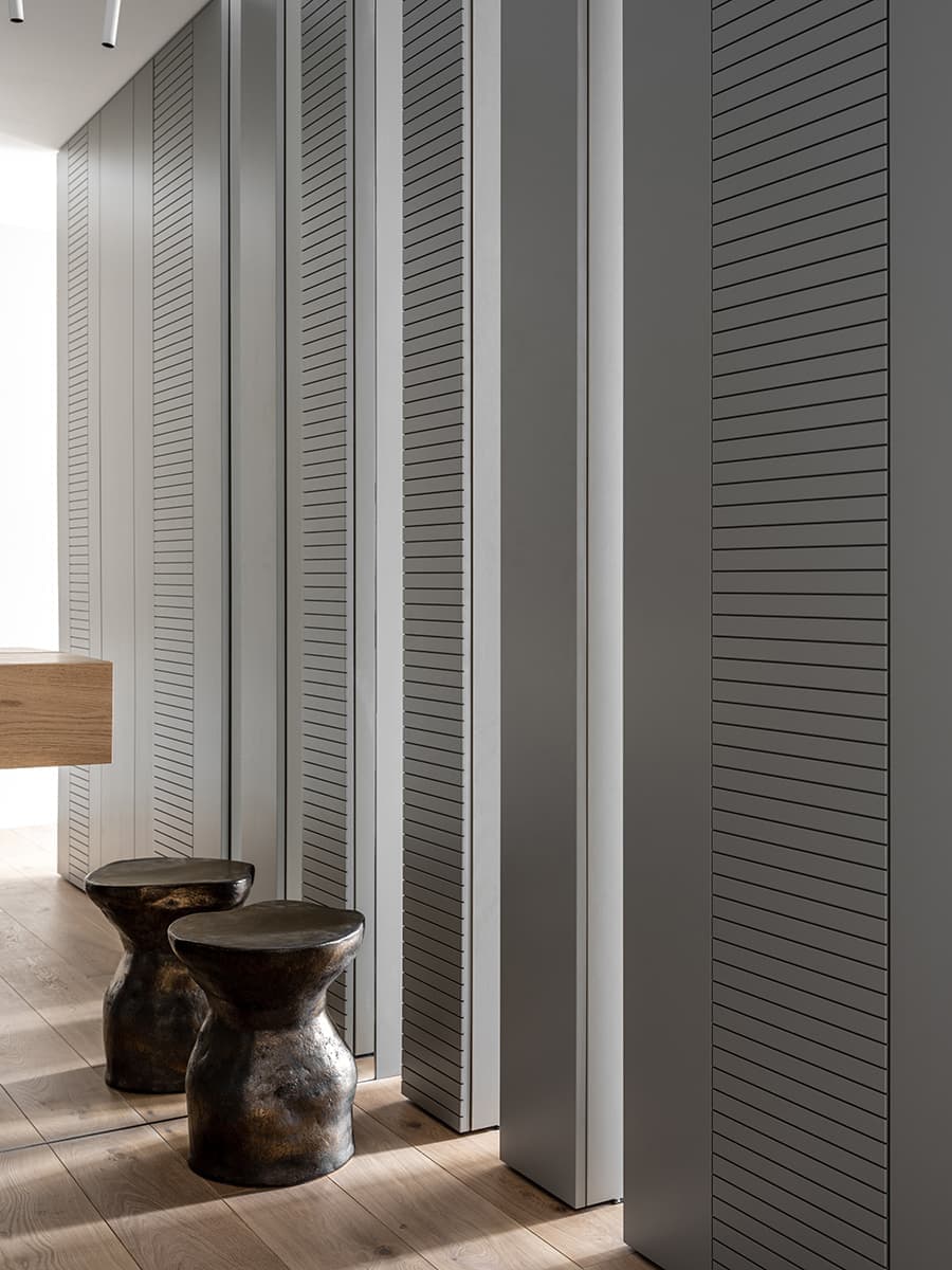 Сдержанная и стильная квартира – проект студии MOPS