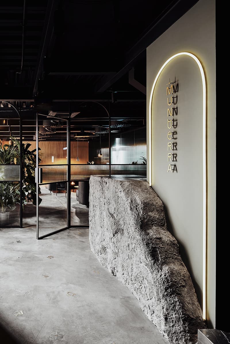 Лаунж-бар в особняке XIX века – проект дизайнера Алины Цауни