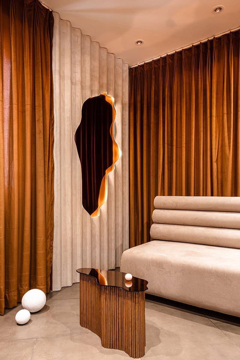 Просторные апартаменты с авангардными элементами в Индии – проект студии The Act of Quad